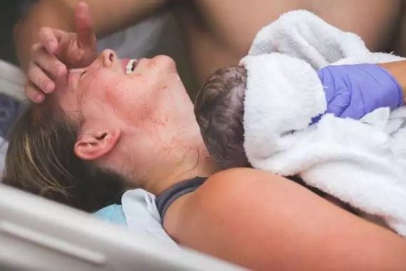 pregnancy delivery photos