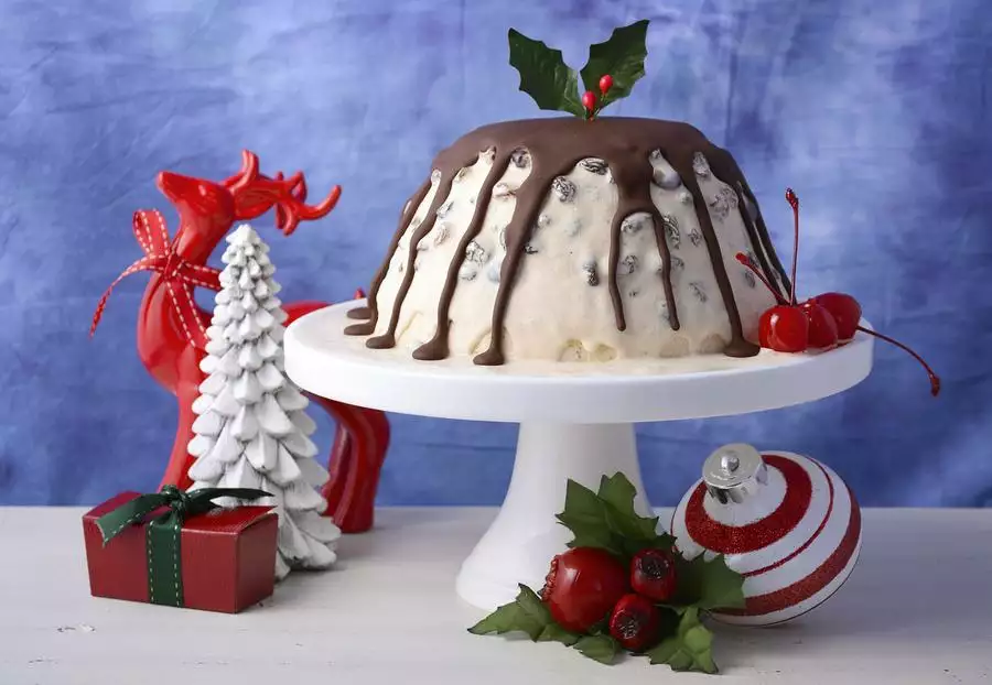 No Bake Christmas Ice Cream Plum Pudding