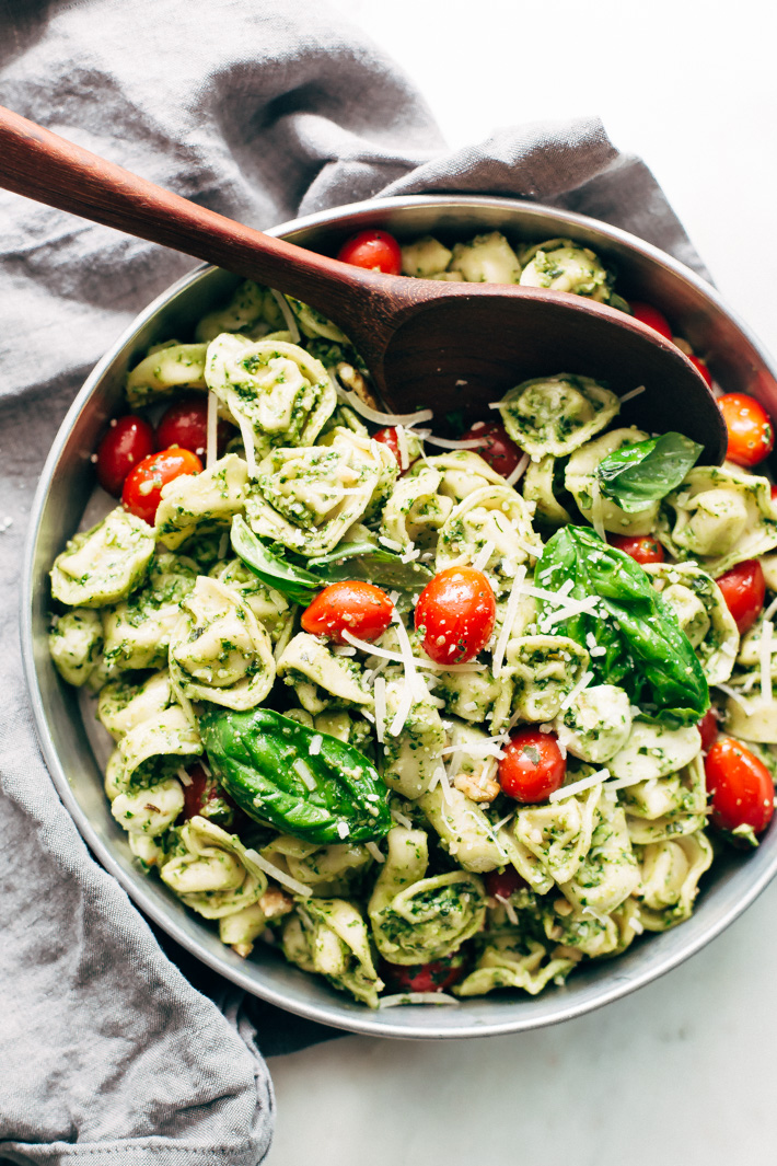 15 minute Spinach Pesto Tortellini Salad 1 | Stay at Home Mum.com.au