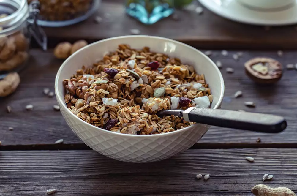 How to Make Your Own Breakfast Muesli Mix at Home