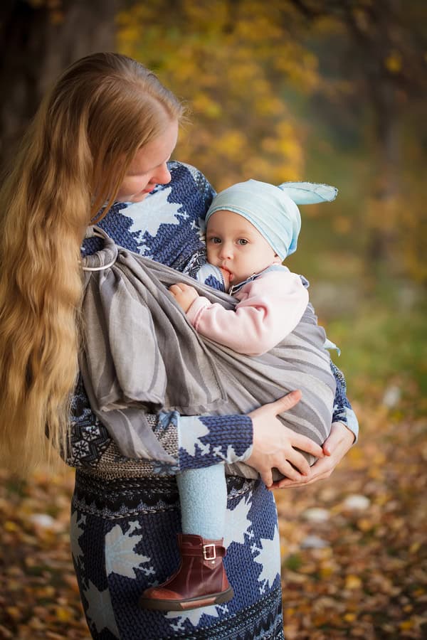 What is Babywearing? Stay at Home Mum