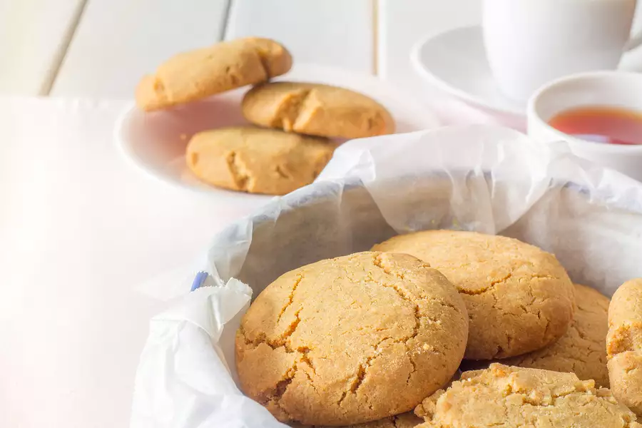 Traditional Gingernut Biscuits