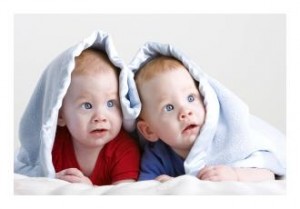 Entertaining Twins | Stay at Home Mum