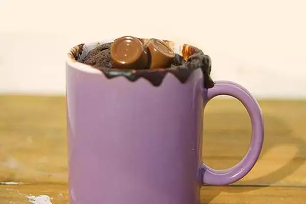 Rolo Chocolate Bar Cake In A Mug