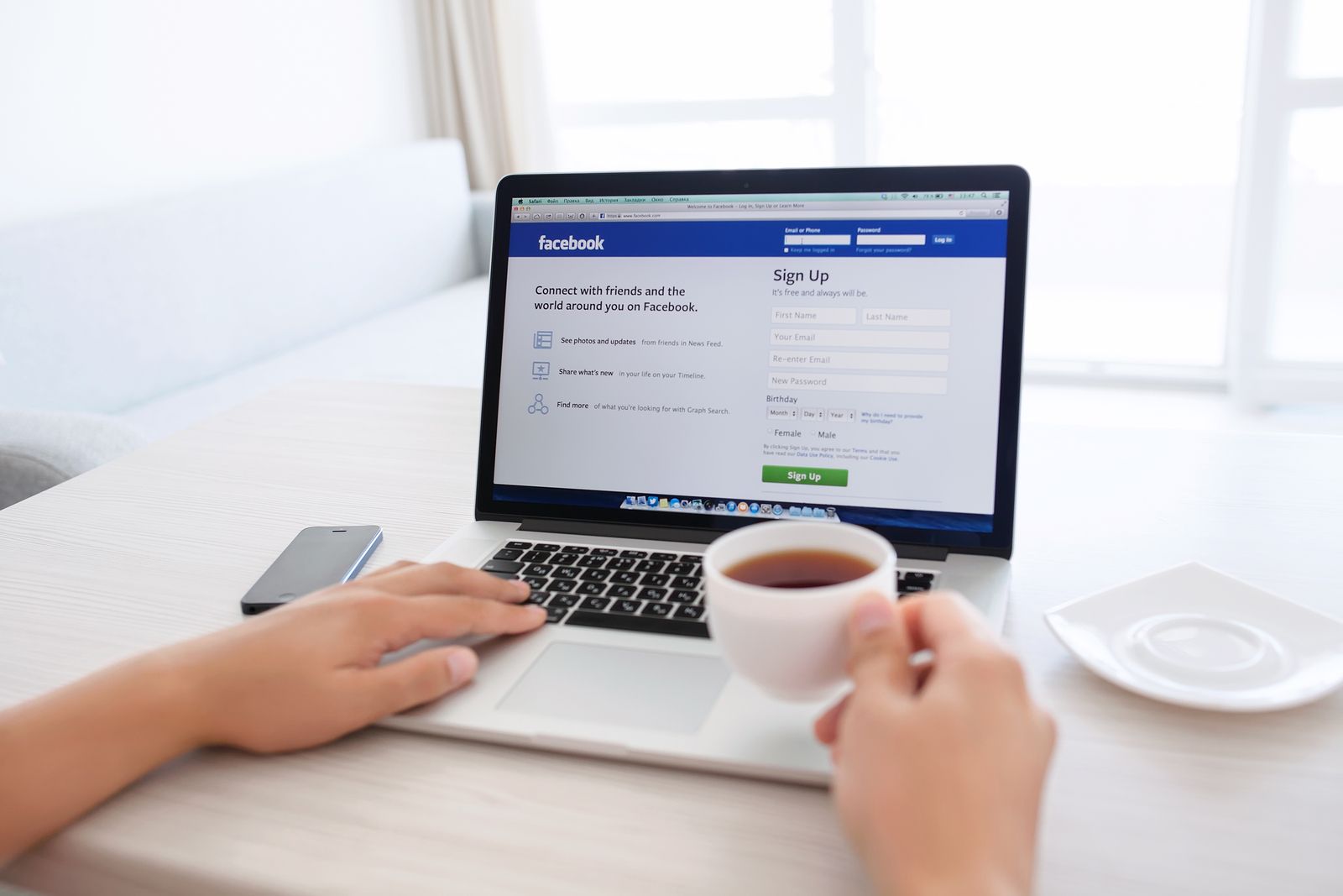 8 Great Facebook Groups You Need To Join