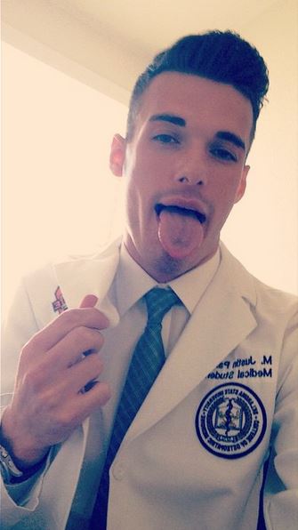 20 Hot Male Doctors Who Will Make You Want to Get a Check Up