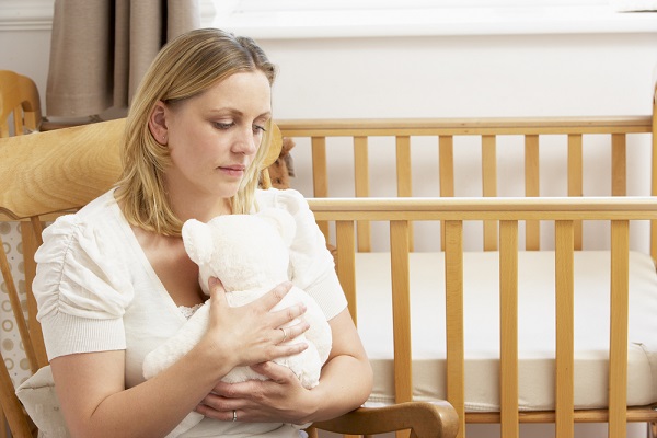 4 Warning Signs of a Pregnancy Miscarriage | Stay At Home Mum