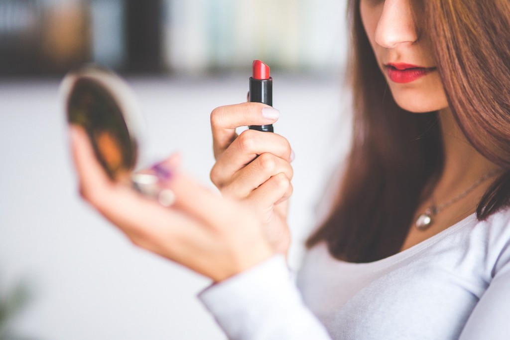 Your Guide to Beauty Product Expiration Dates | Stay At Home Mum