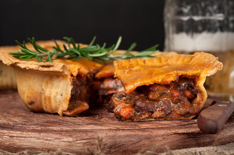 Beef and Guiness Pie| Stay At Home Mum