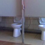 les meilleurs fails de toilettes des wc completement renversants 340477 | Stay at Home Mum.com.au