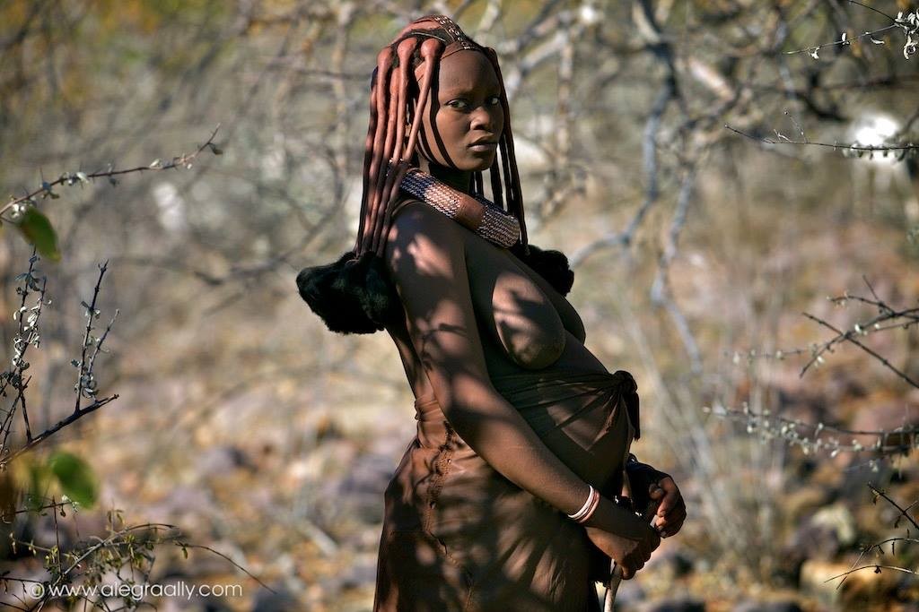 Pregnant Himba woman. photo taken by Alegra Ally, Wild Born Project.