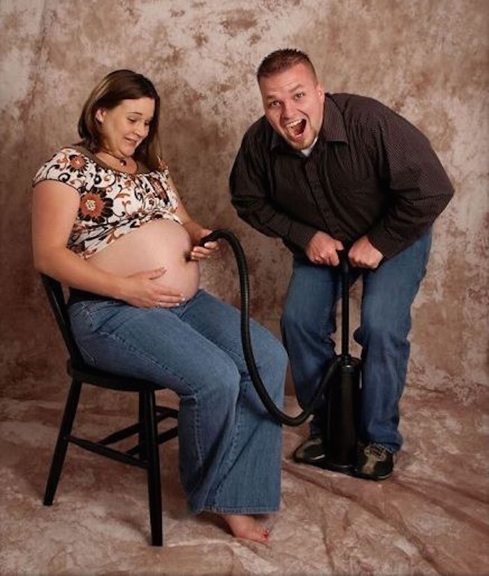 Hilarious Pregnancy Portraits | Stay at Home Mum