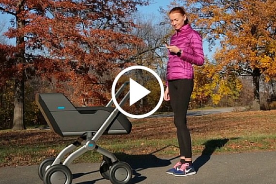 Want This Hands-Free and Stroll-Smart Stroller?