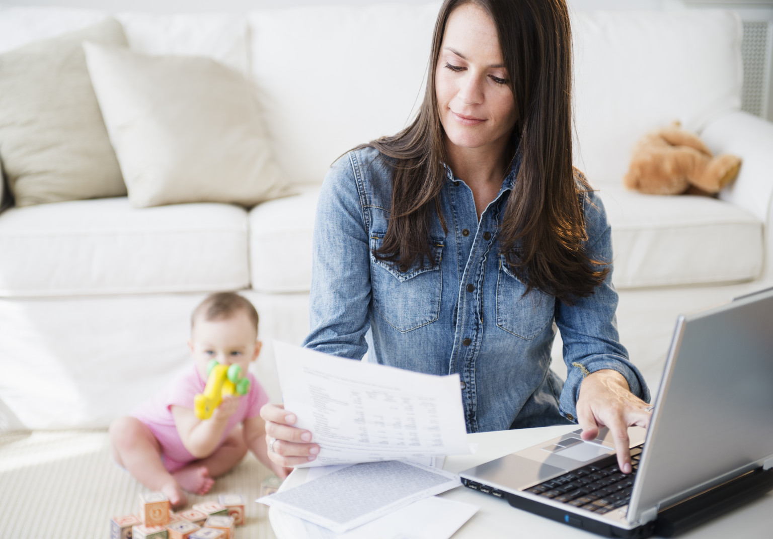 Earn Money by Becoming a Freelance Writer | Stay At Home Mum