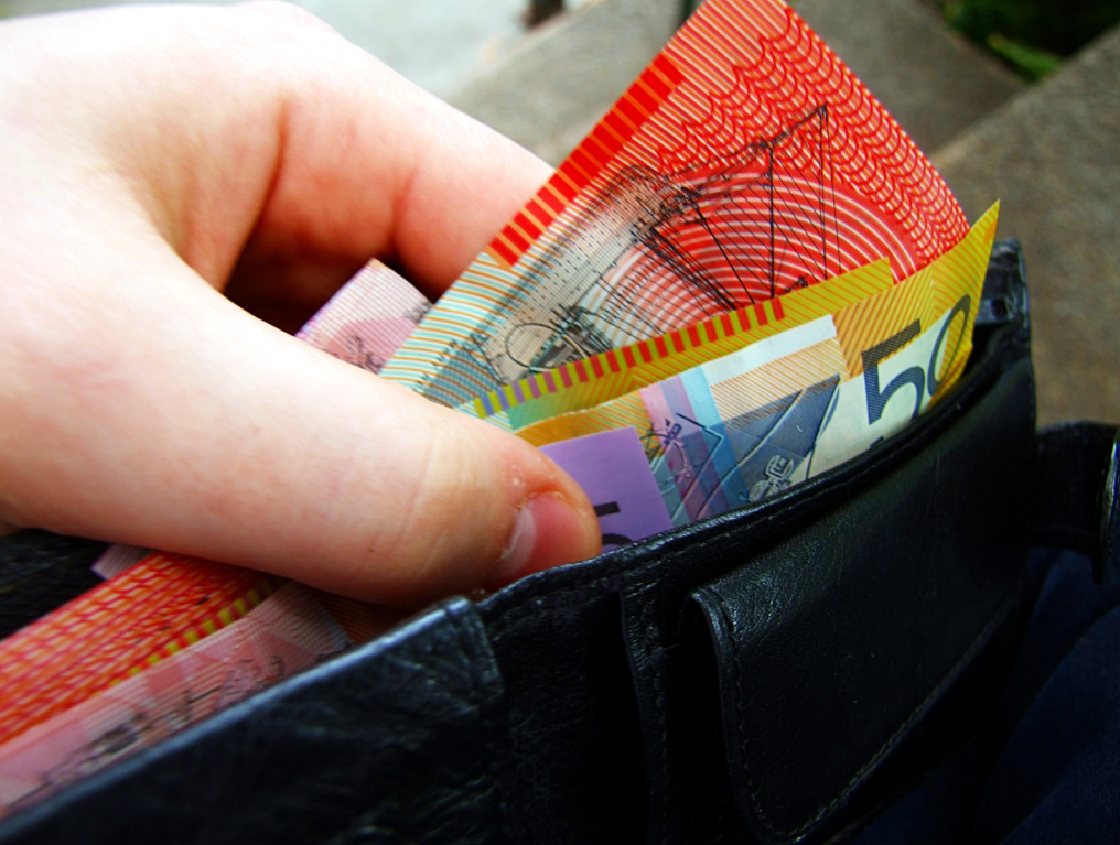 Australian banknotes in wallet | Stay at Home Mum.com.au