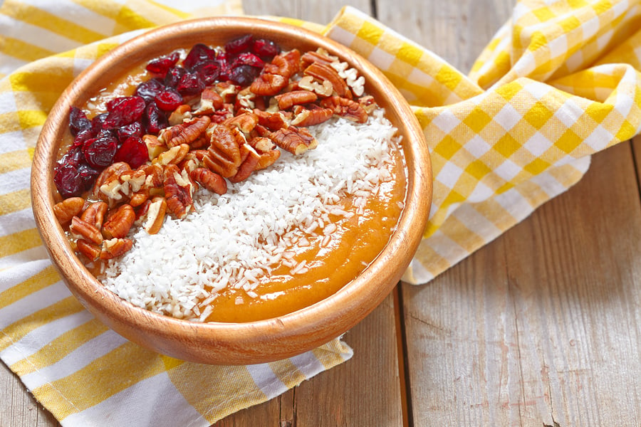 Carrot Cake Smoothie Bowl | Stay At Home Mum