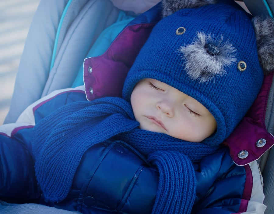 Dream Feeding: A Great Way to Make Baby Sleep Longer?