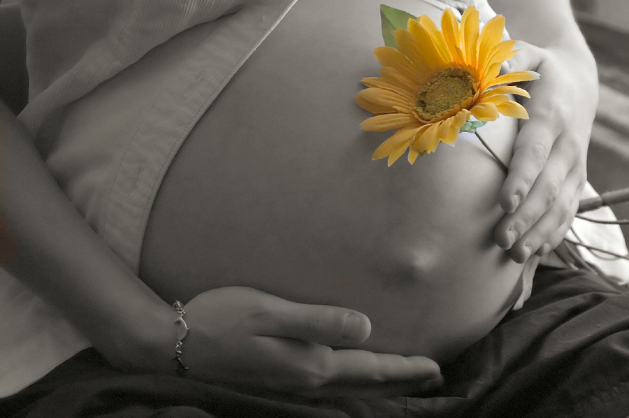 Mum Shares Heartwarming Story of Battle With Breast Cancer While Pregnant