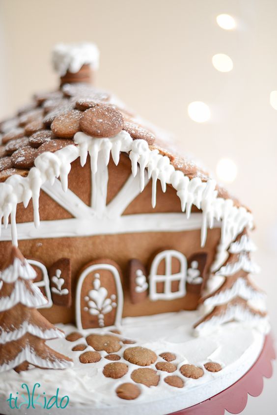 15 Incredible Gingerbread Houses That I'm Never Going to Make | Stay At Home Mum