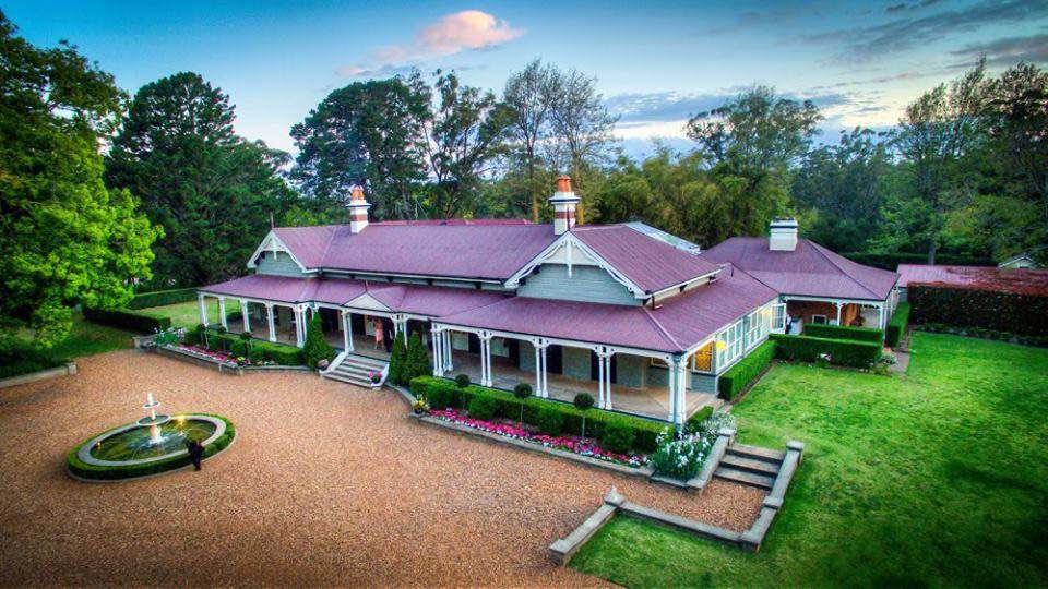 Traditional Country House Themed Weddings in Australia | Stay At Home Mum