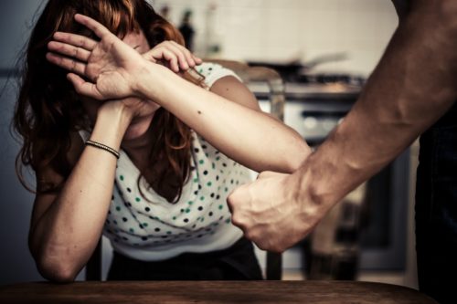 10 Signs You Might Be In An Abusive Relationship - Stay At Home Mum