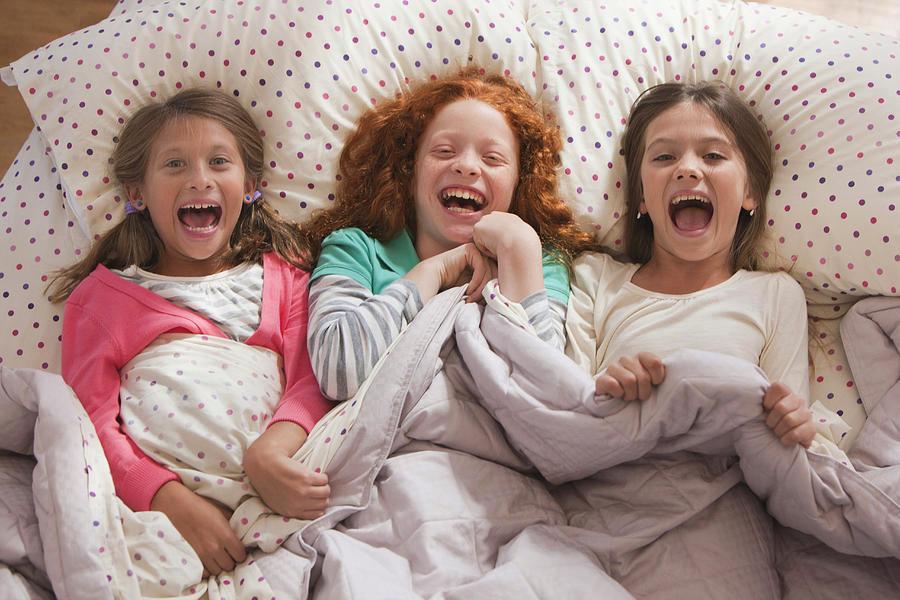 6 Tips To Prepare Your Child For Sleepovers