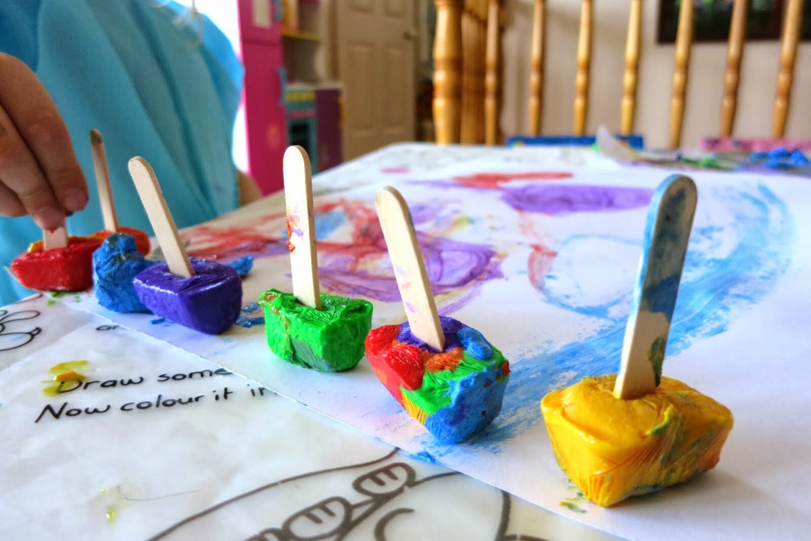 10 Quirky Painting Techniques Your Kids Will Enjoy