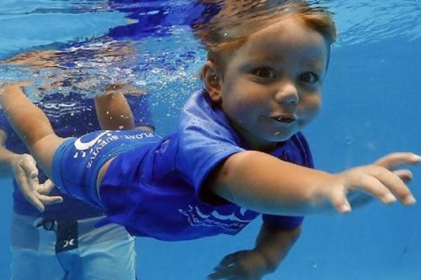 Survival Swim School Criticised Over ‘Sink And Swim’ Baby Swim Lessons