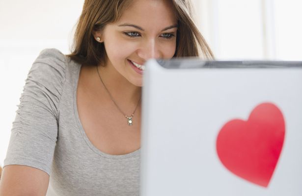 How to Write an Online Dating Profile | Stay At Home Mum