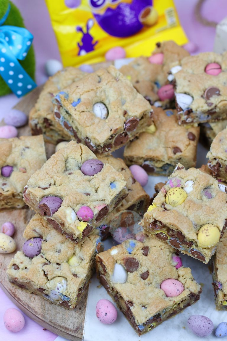 Mini Egg Cookie Bars | Stay At Home Mum