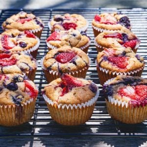Sugar-Free Berry and Yoghurt Lunch Box Muffins