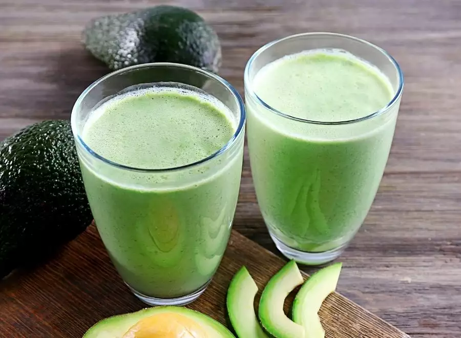 avocado green smoothie | Stay at Home Mum.com.au