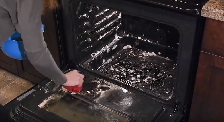 ways to clean your oven | Stay at Home Mum