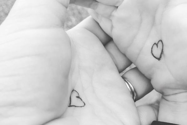 Mum’s Touching Idea Of Drawing A ‘Hug Button’ On Her Son’s Hand Goes Viral