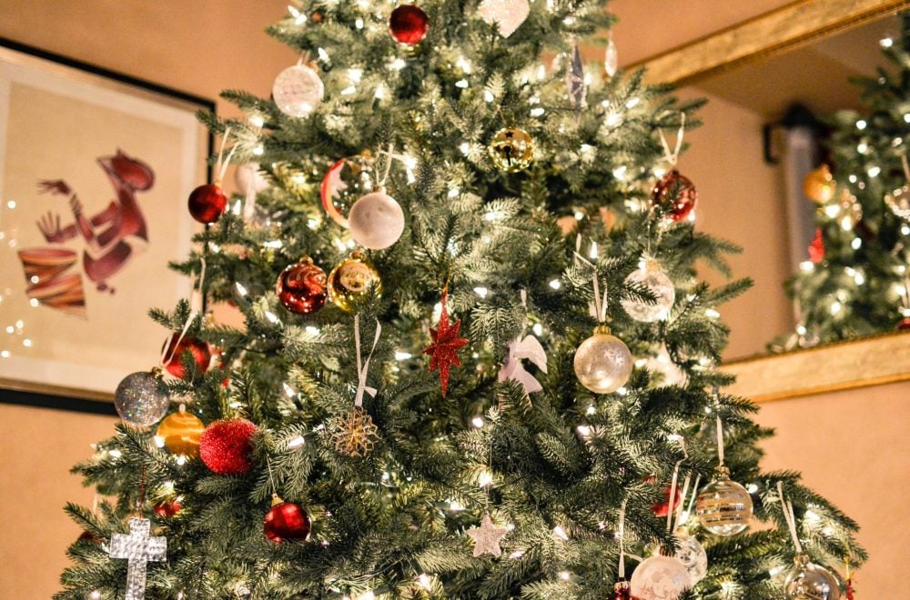 65 Christmas Tree Colour Combinations to Drool Over