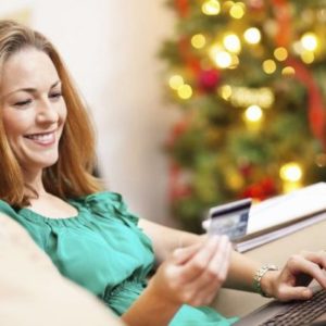 5 Websites to Find Christmas Holiday Deals