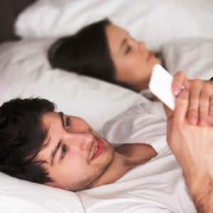The 10 Red Flags of Emotional Cheating
