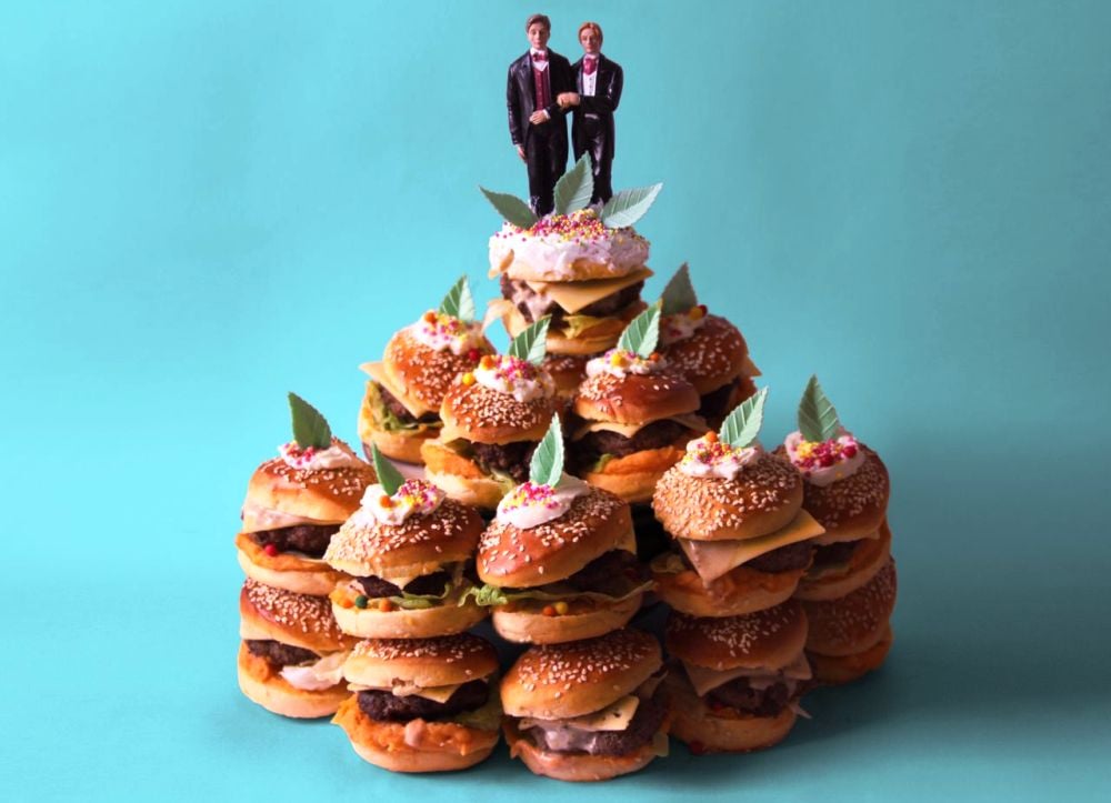 12 MORE Non-Traditional Wedding Cake Ideas (Because Why Not?)