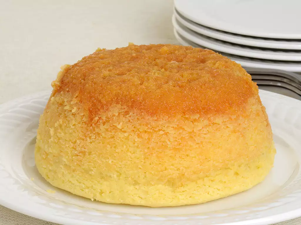 Old Fashioned Golden Syrup Steamed Pudding