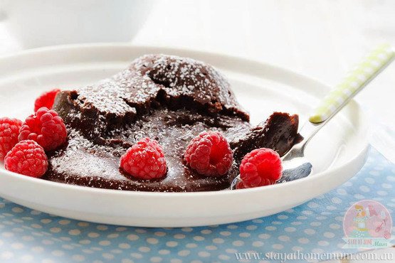 slowcooker chocolate fudge pudding |  Stay at Home Mum.com.au