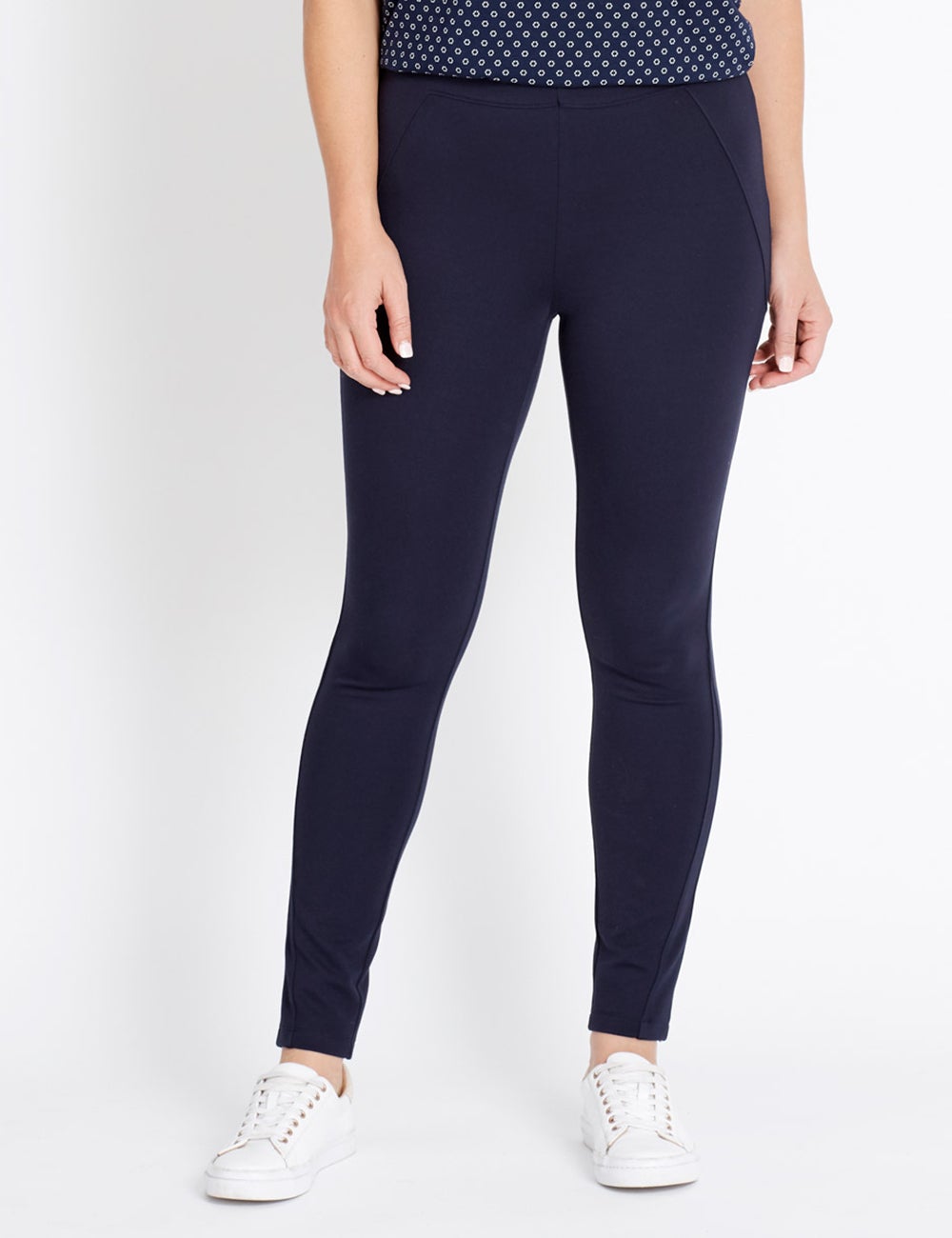 5 Most Flattering Black Pants for Busy Mums