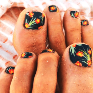 15 Pretty Toe Nail Art Ideas for Summer