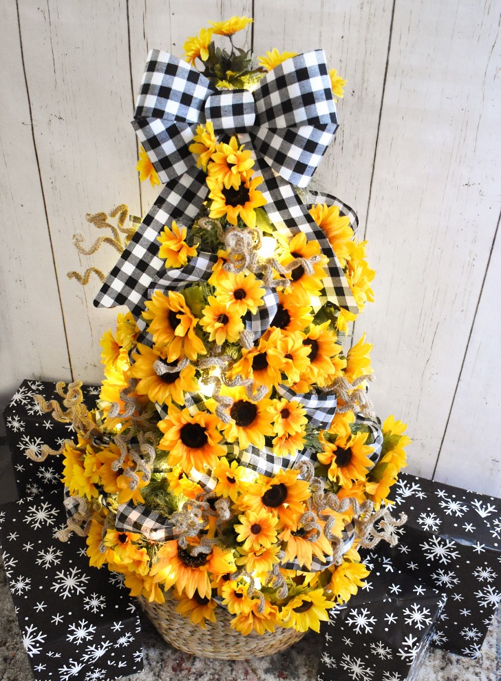 diy sunflower christmas tree floral dreamalittlebigger 25 | Stay at Home Mum.com.au