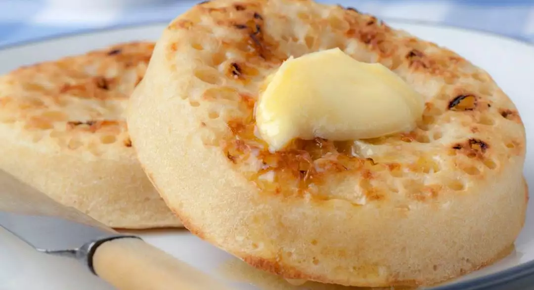 How to Make Homemade Crumpets