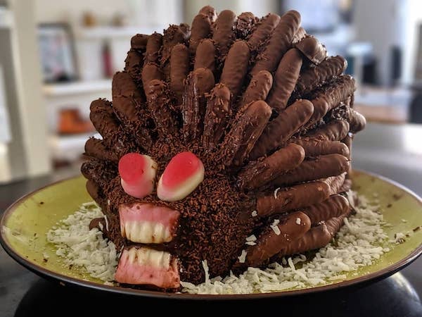 20+ Hedgehog Cakes That Turned Out So Bad | Stay At Home Mum