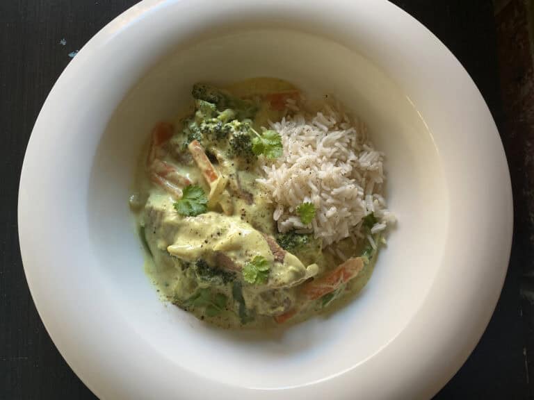 Slow Cooker Coconut Curry Sausages Stay at Home Mum