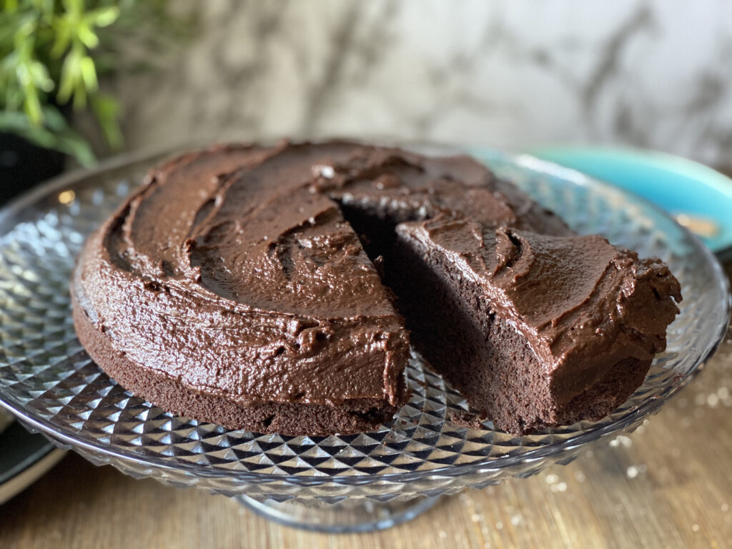 Frugal Chocolate Mud Cake | Stay At Home Mum