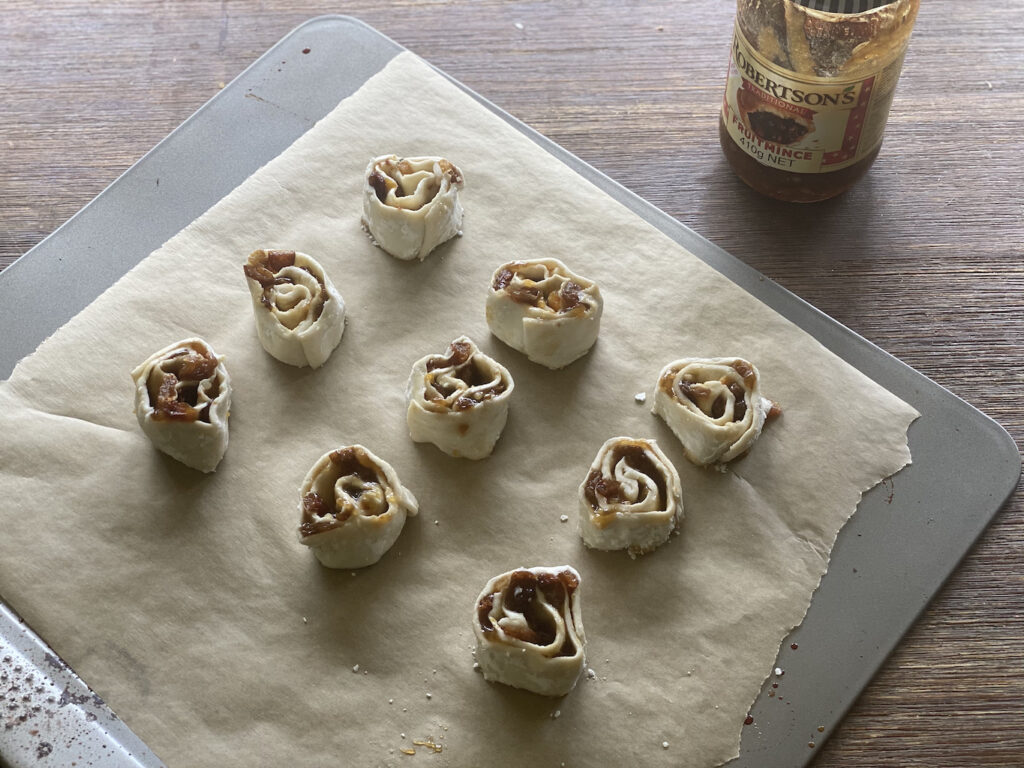 Fruit Mince Scrolls | Stay at Home Mum