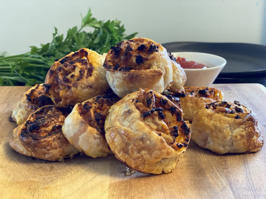 Savoury Mince Scrolls | Stay At Home Mum