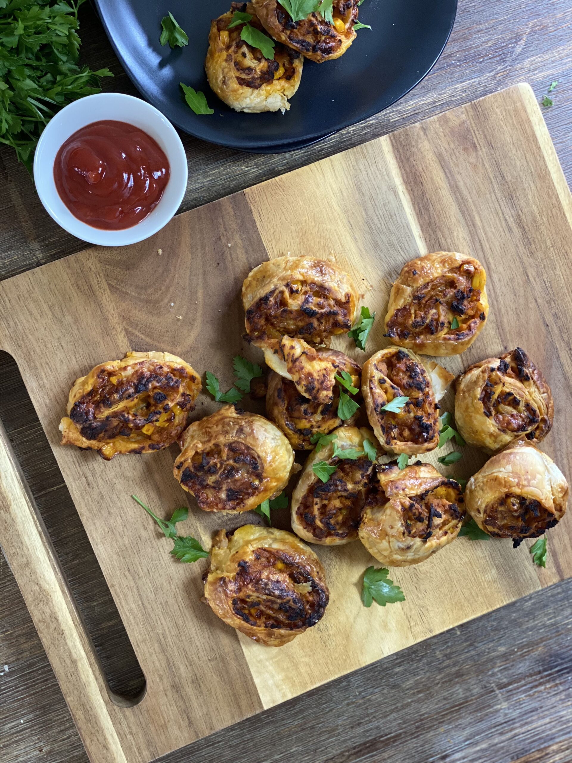 Savoury Mince Scrolls | Stay at Home Mum